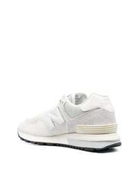 graue niedrige Sneakers von New Balance