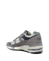 graue niedrige Sneakers von New Balance