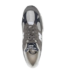 graue niedrige Sneakers von New Balance