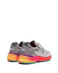 graue niedrige Sneakers von New Balance