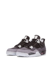 graue niedrige Sneakers von Jordan