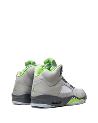 graue niedrige Sneakers von Jordan