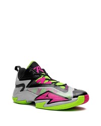 graue niedrige Sneakers von Jordan