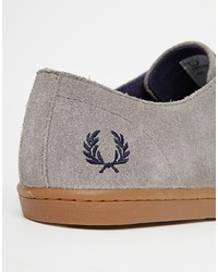 graue niedrige Sneakers von Fred Perry