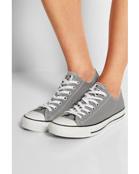 graue niedrige Sneakers von Converse