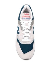 graue niedrige Sneakers von New Balance