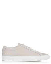 graue niedrige Sneakers von Common Projects