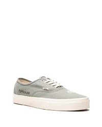 graue niedrige Sneakers von Vans