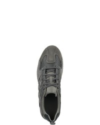 graue niedrige Sneakers von Geox