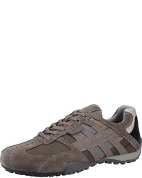 graue niedrige Sneakers von Geox