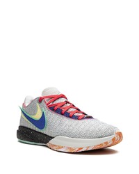 graue niedrige Sneakers von Nike