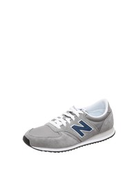 graue niedrige Sneakers von New Balance