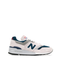 graue niedrige Sneakers von New Balance