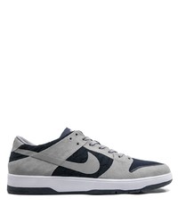 graue niedrige Sneakers von Nike