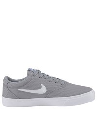 graue niedrige Sneakers von Nike SB