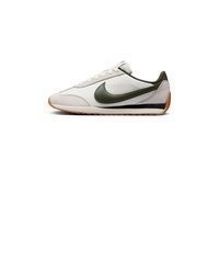 graue niedrige Sneakers von Nike Sportswear