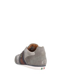 graue niedrige Sneakers von OTTO