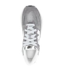 graue niedrige Sneakers von New Balance