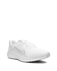 graue niedrige Sneakers von Nike