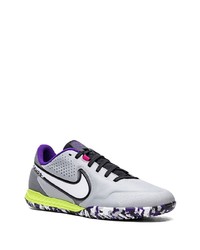 graue niedrige Sneakers von Nike