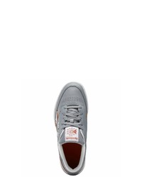 graue niedrige Sneakers von Reebok Classic