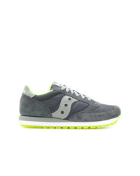 graue niedrige Sneakers von Saucony