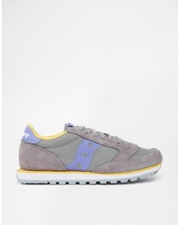 graue niedrige Sneakers von Saucony