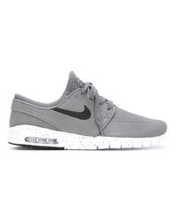 graue niedrige Sneakers von Nike