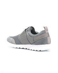 graue niedrige Sneakers von Geox