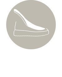 graue niedrige Sneakers von Tamaris