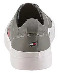 graue niedrige Sneakers von Tommy Hilfiger