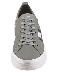 graue niedrige Sneakers von Tommy Hilfiger