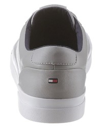 graue niedrige Sneakers von Tommy Hilfiger