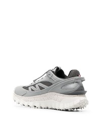 graue niedrige Sneakers von Moncler