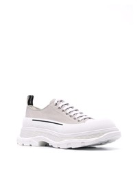 graue niedrige Sneakers von Alexander McQueen