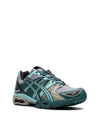 graue niedrige Sneakers von Asics