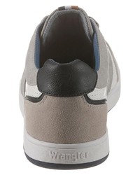 graue niedrige Sneakers von Wrangler