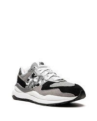 graue niedrige Sneakers von New Balance