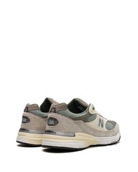 graue niedrige Sneakers von New Balance