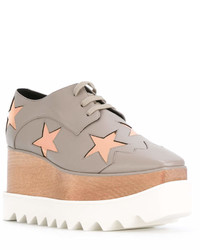 graue Schuhe aus Leder mit Sternenmuster von Stella McCartney