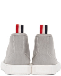 graue Segeltuch niedrige Sneakers von Thom Browne