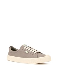 graue Segeltuch niedrige Sneakers von Cariuma