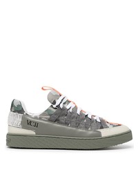 graue Segeltuch niedrige Sneakers von Pierre Hardy