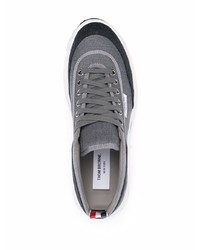 graue Segeltuch niedrige Sneakers von Thom Browne