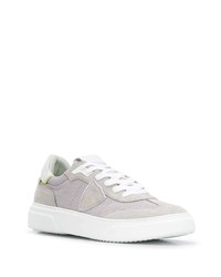 graue Segeltuch niedrige Sneakers von Philippe Model Paris