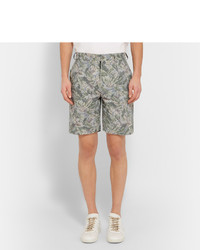 graue Shorts mit Blumenmuster