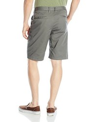 graue Shorts von Fox