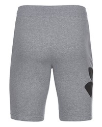 graue Shorts von Under Armour