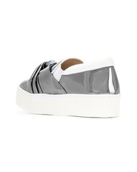 graue Slip-On Sneakers aus Leder von N°21
