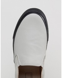 graue Slip-On Sneakers aus Leder von Asos